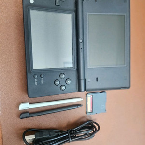 닌텐도 DSi 블랙 게임칩 충전선 터치펜2개 이미지