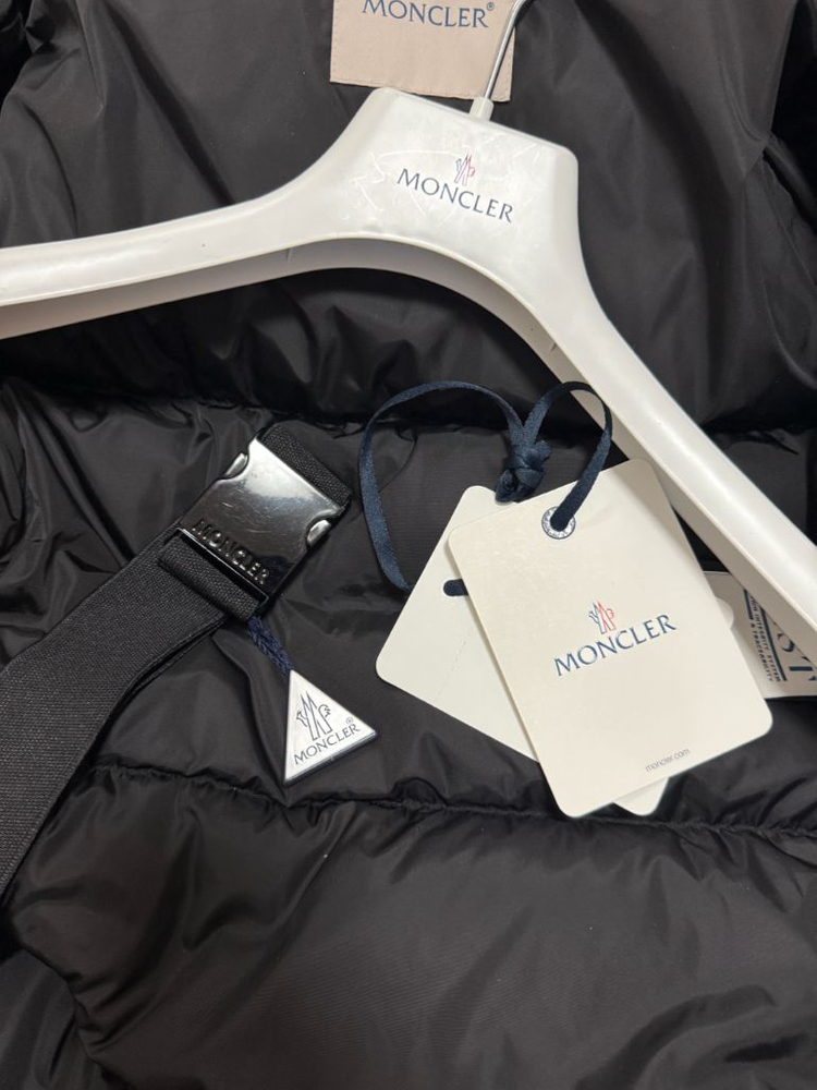 [0] 21 / 22 몽클레어 클로에 Khloe 롱패딩 블랙 (폭스퍼) 이미지