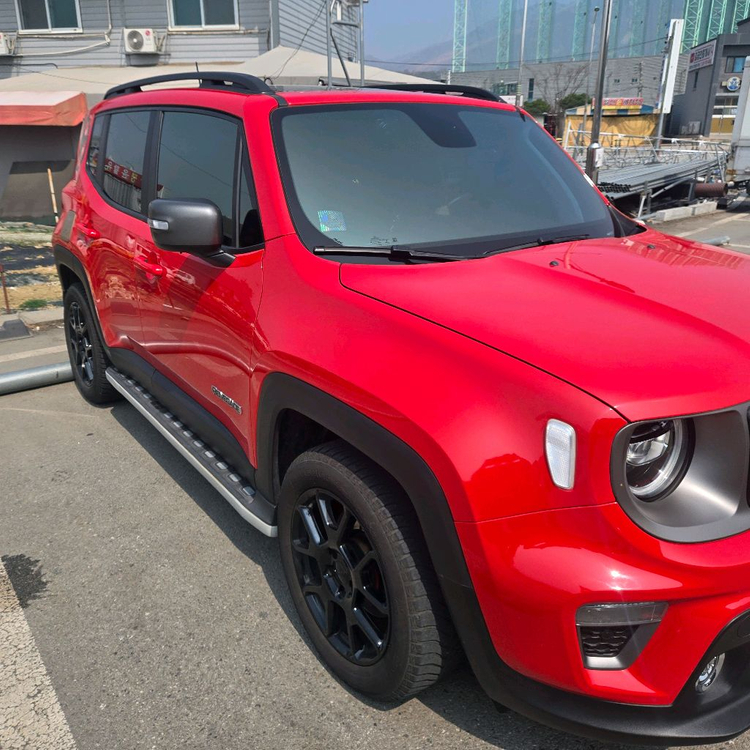 중형 SUV 지프 레니게이드 2020년식 이미지