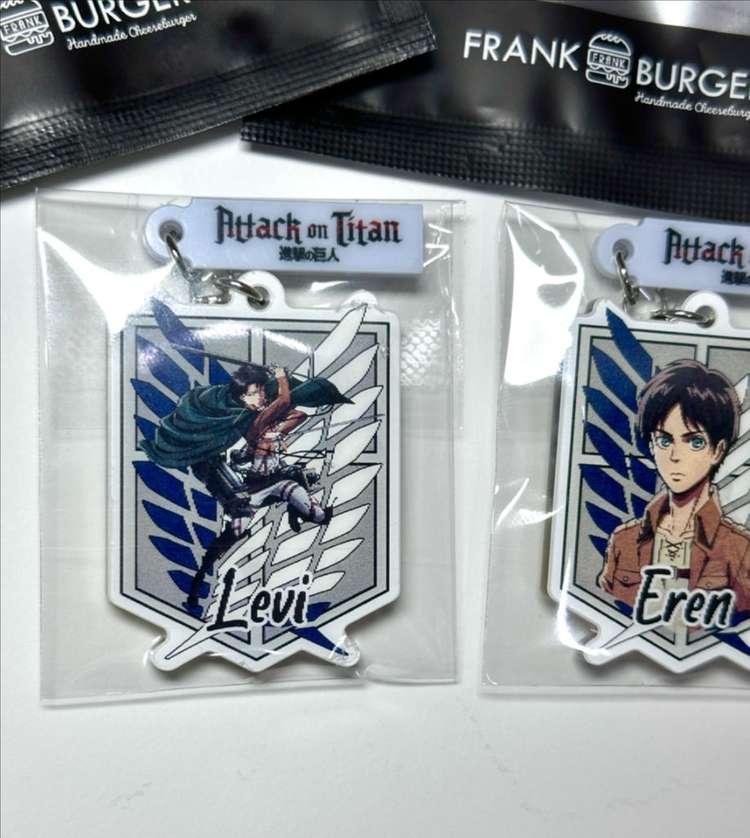 진격의거인 프랭크 키링 히든 리바이 에렌 시크릿 렌티큘러 한정판 굿즈 프랭크버거 청소 조사병단 이미지
