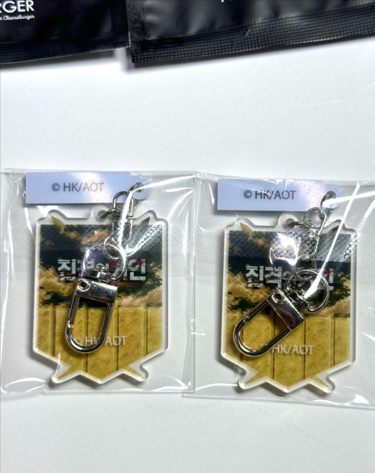 진격의거인 프랭크 키링 히든 리바이 에렌 시크릿 렌티큘러 한정판 굿즈 프랭크버거 청소 조사병단 이미지