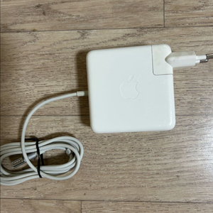 애플 맥북 충전기 구형 A1343 팝니다 이미지