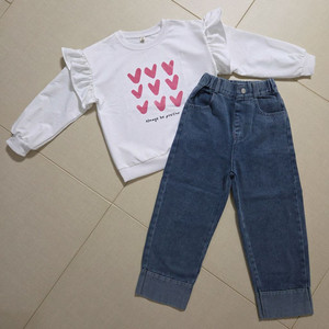 (새상품) 여아 프릴 맨투맨+청바지 상하복세트 130사이즈 이미지