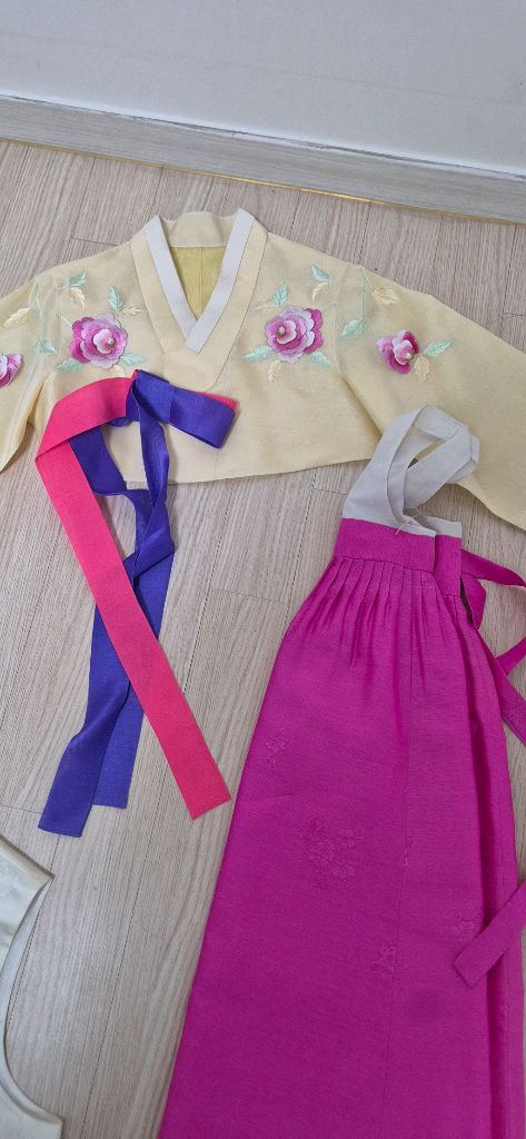 여성 한복세트 이미지