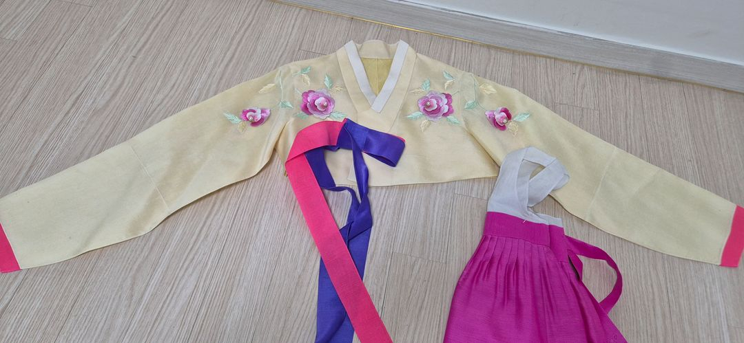 여성 한복세트 이미지