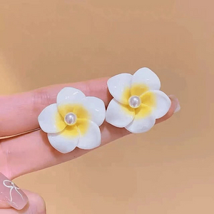 산뜻한 꽃잎 귀걸이? 이미지