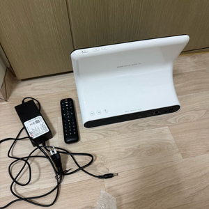 에눌/가격제시x) 기가지니 테이블 티비 TV (리모컨 포함) 이미지