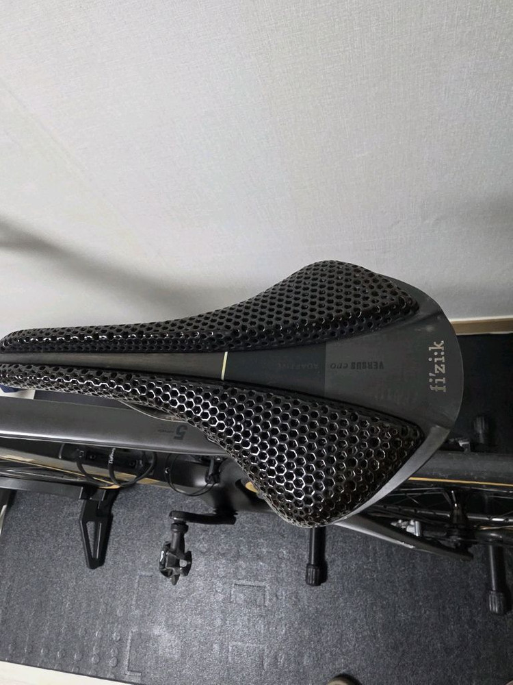 23년식 써벨로S5 파이브블랙 스램레드 완차판매 이미지