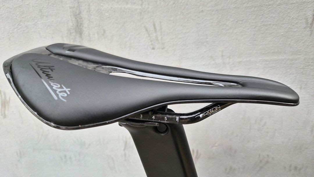 자바 푸오코 프로 카본 시마노 105 파워미터 로드 자전거 이미지