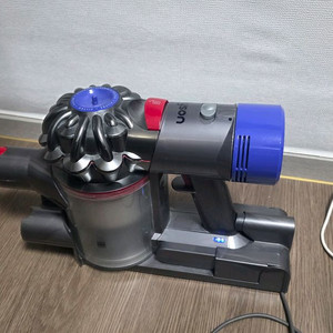 다이슨 V8무선청소기 판매 이미지