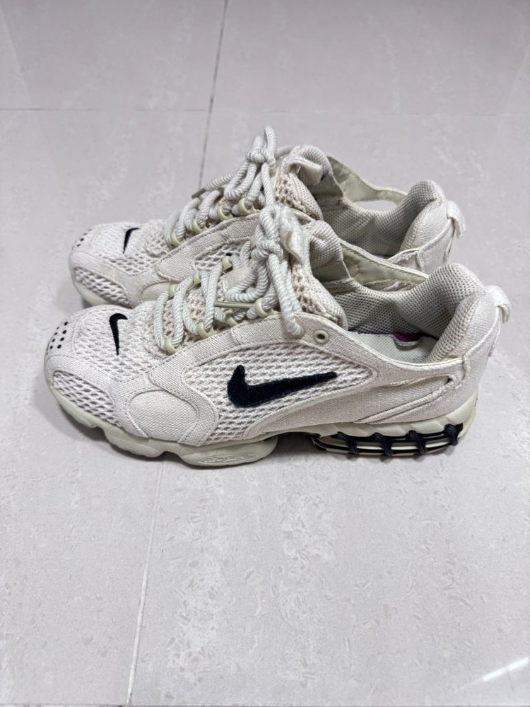 나이키 x 스투시 에어 줌 스피리돈 케이지 2 파슬 255 이미지