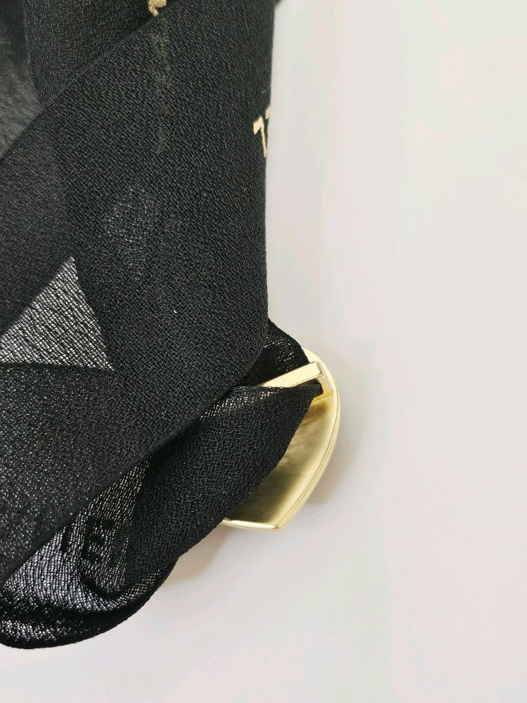 샤넬(CHANEL) 홀리데이 포장 리본끈 & 고정 참 세트 이미지