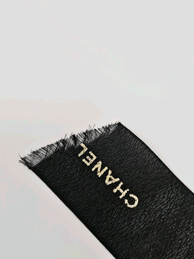 샤넬(CHANEL) 홀리데이 포장 리본끈 & 고정 참 세트 이미지