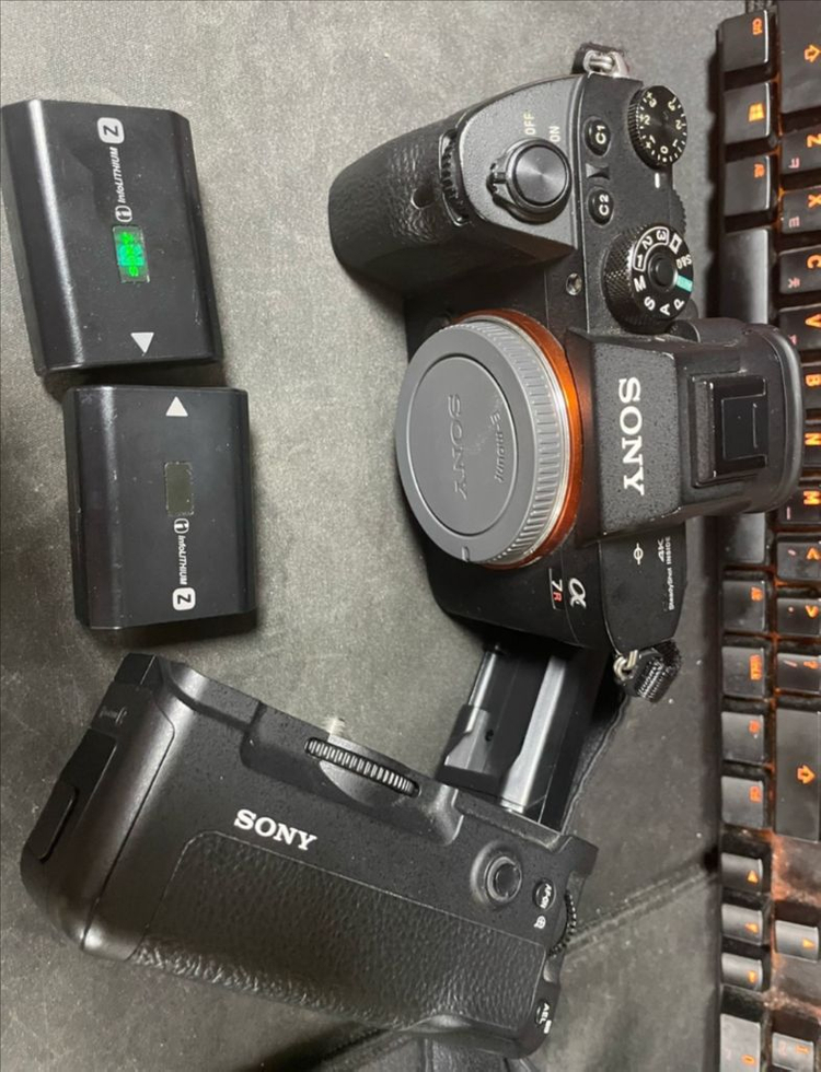 SONY 미러리스 A7R3 이미지