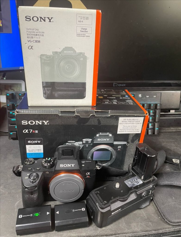SONY 미러리스 A7R3 이미지