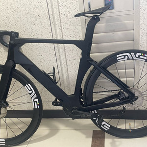 엘브스 팔라스 에보 로드자전거 이미지