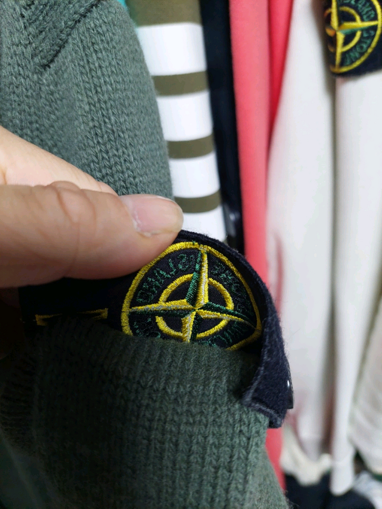 스톤아일랜드 버튼 울 집업 가디건 올리브 m 신형큐알 이미지