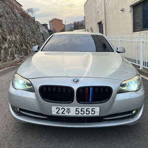 BMW 528 i 휘발유 판매 F10 바디 이미지