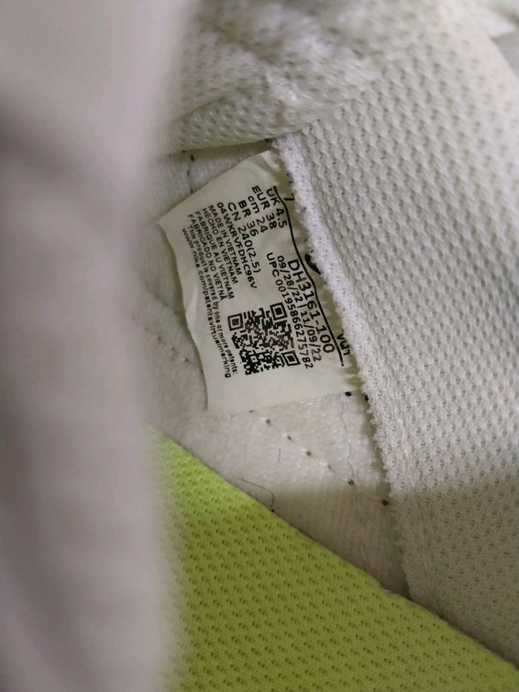 여성 나이키 코트 레거시 넥스트 네이처 운동화 (240) 이미지