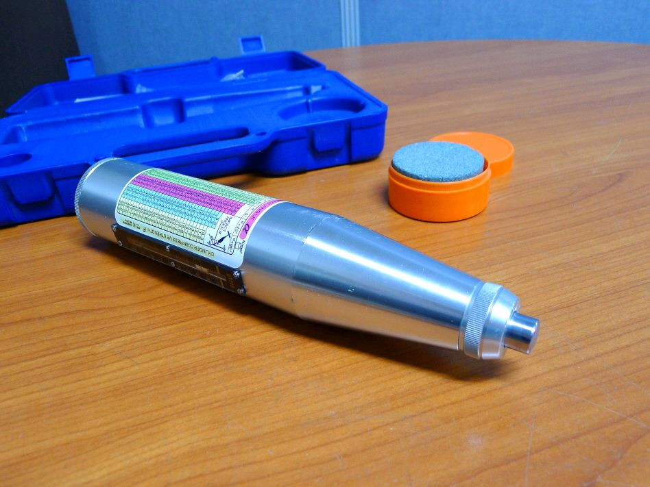 콘크리트경도계 HT225,슈미트해머 이미지