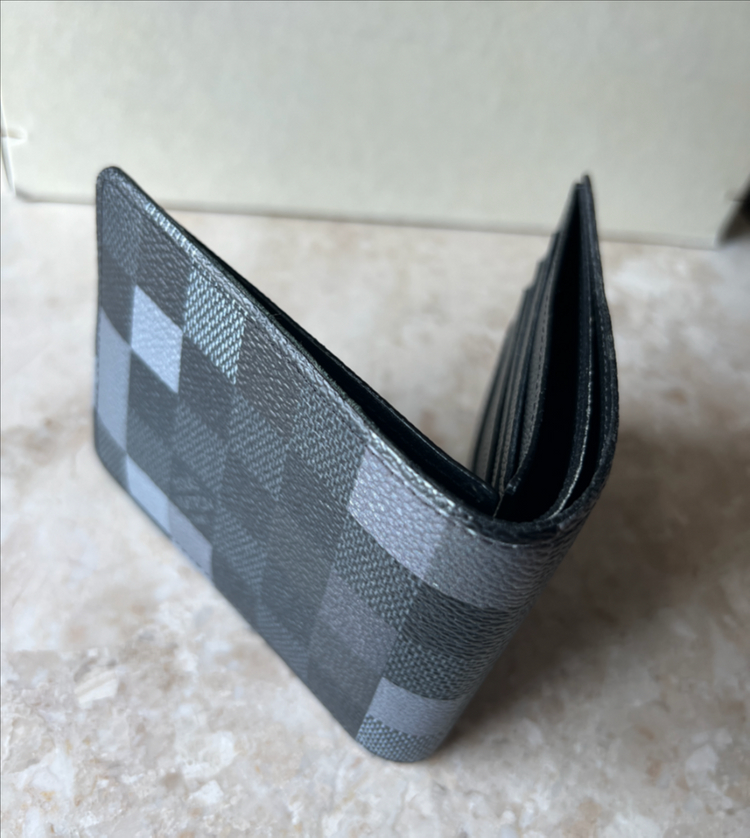 루이비통 다미에 정품 남성용 반지갑 팝니다. 이미지