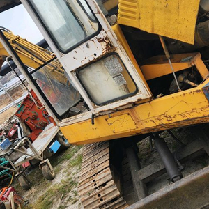 집게 고철 찝게 장착된 02 삼성 볼보 굴삭기 굴착기 포크레인 포크래인 이미지