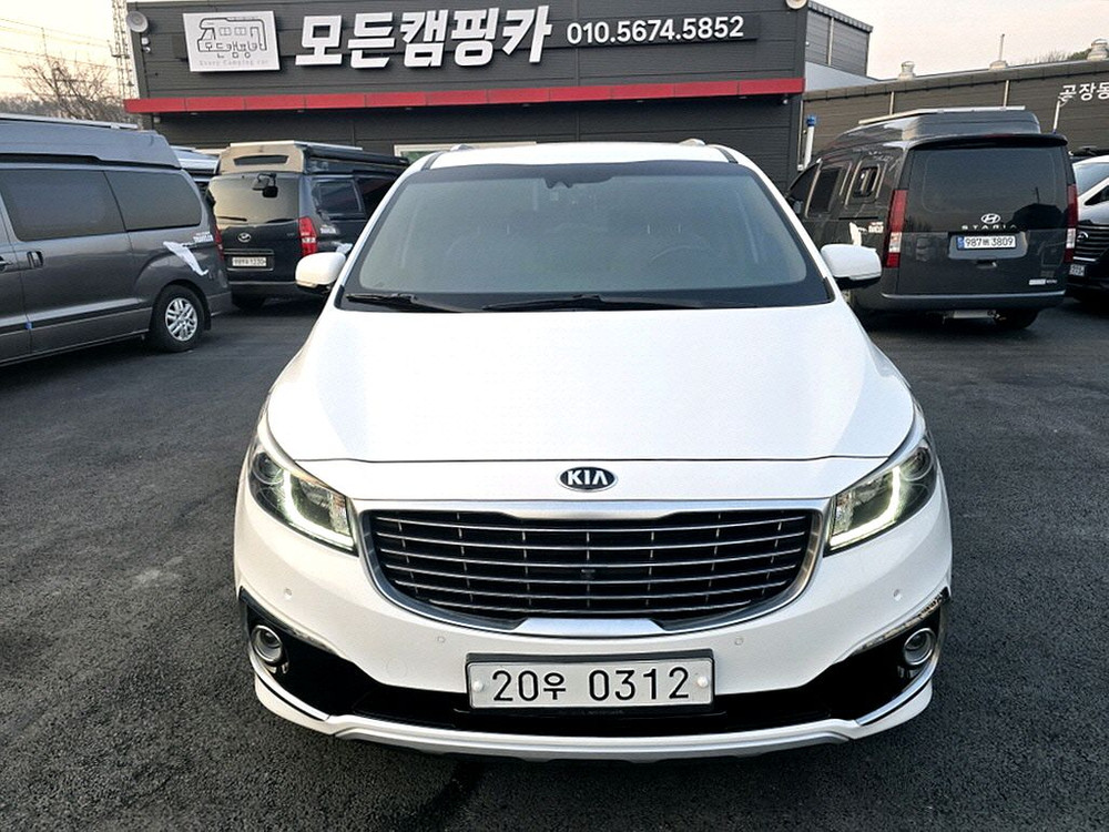 올뉴카니발5인승캠핑카(멀티시트+인산철+휘발유차)-전액할부됨 이미지