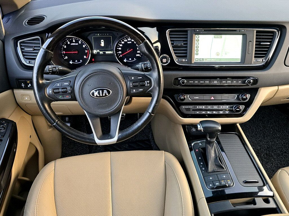 올뉴카니발5인승캠핑카(멀티시트+인산철+휘발유차)-전액할부됨 이미지