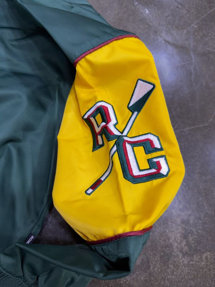 로맨틱크라운 RC 배색 나일론 웜업 티셔츠 L 이미지