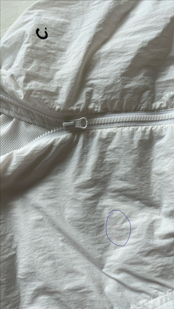 클로브 바람막이 이미지