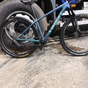 풀서스펜션 MTB 자전거 이미지