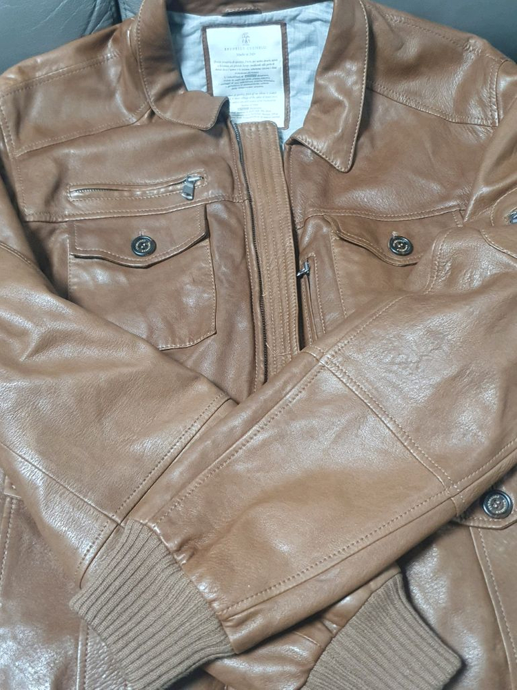 브루넬로 코치넬리 가죽 봄버 자켓 이미지