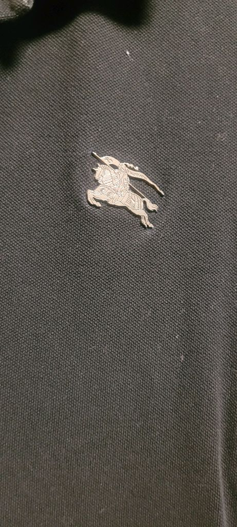 버버리 브릿 블랙 폴로티 M 이미지