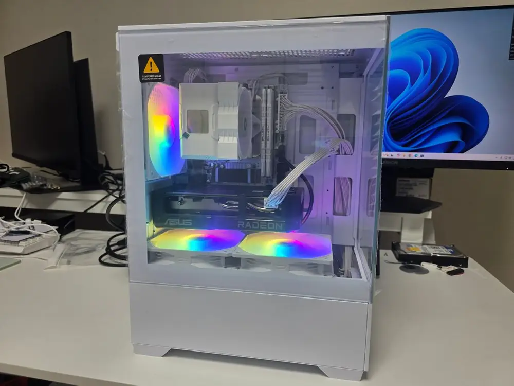 게이밍pc 5500x3d rx9060 - 안심되는 중고거래