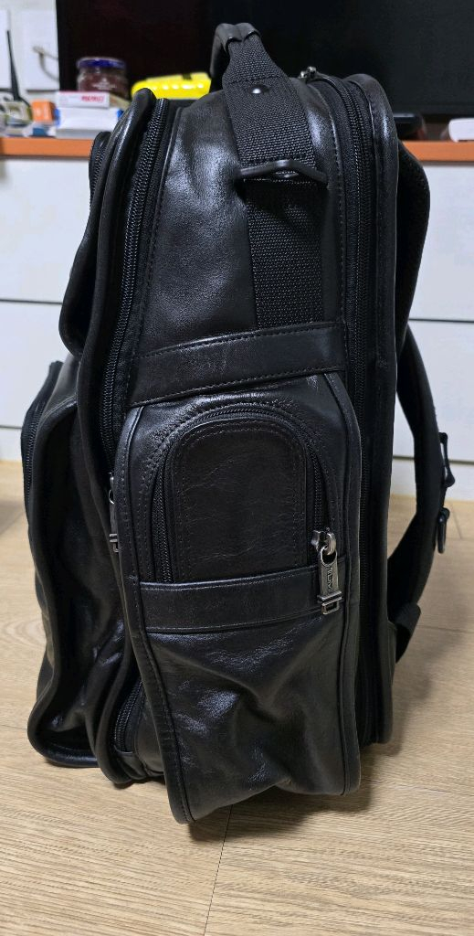 투미(TUMI) 알파 T-PASS 가죽 백팩 96578DOP 이미지