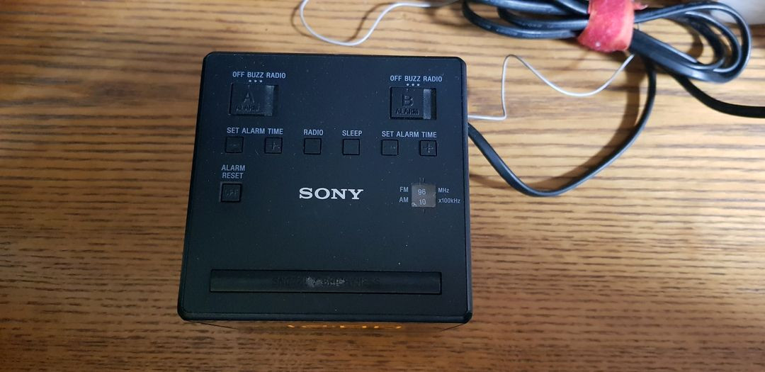 소니 라디오 (ICF-C1) 이미지