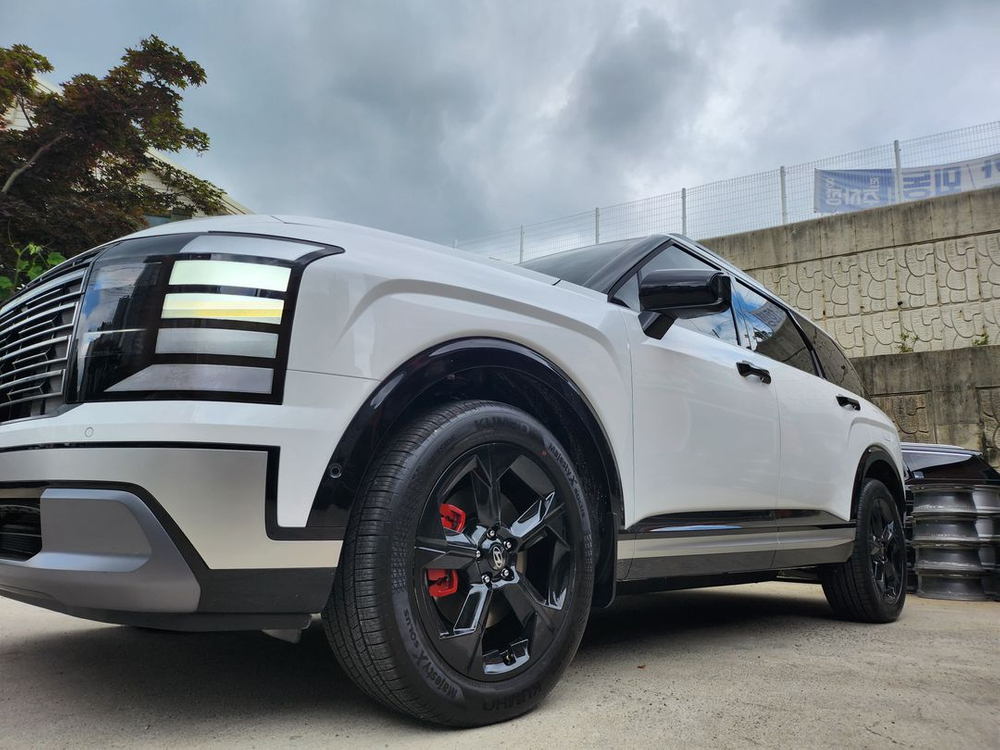 풀체인지 팰리세이드 LX3 20인치 프레스티지 순정휠 블랙휠 팝니다 이미지