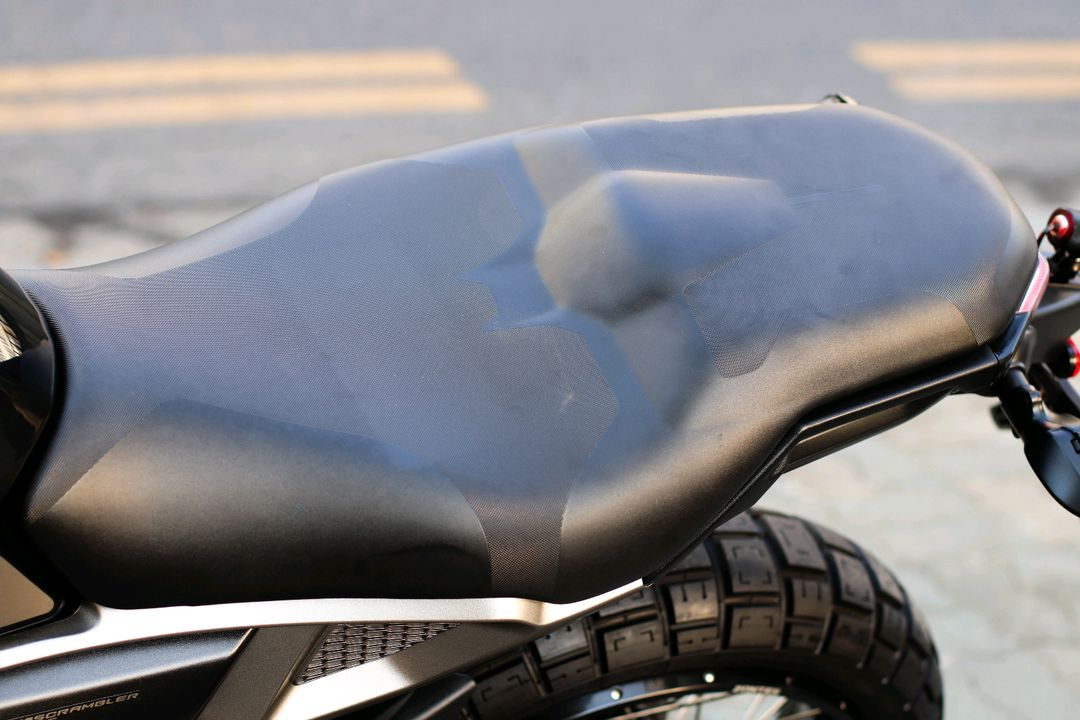 존테스125 g1 2023년식 1373km 오토바이 판매합니다 이미지