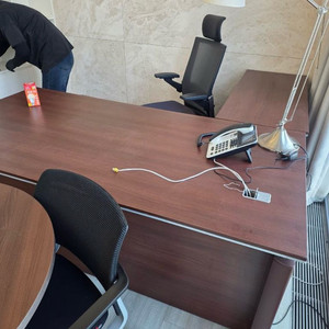 대형 회의테이블 세트 및 캐비넷 이미지