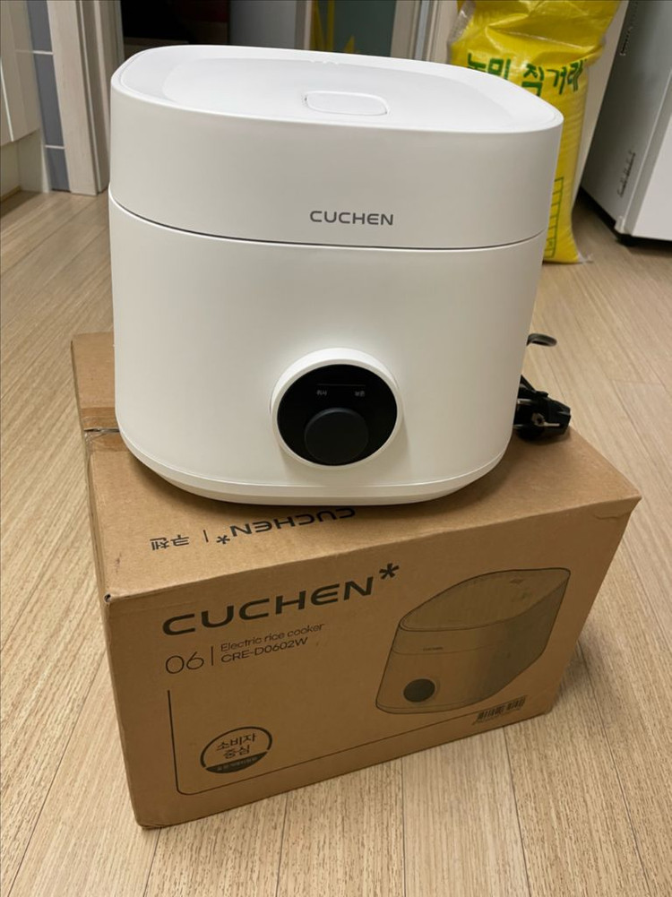 쿠첸 6인용 전기밥솥 CRE-D0602W(최종 가격) 이미지