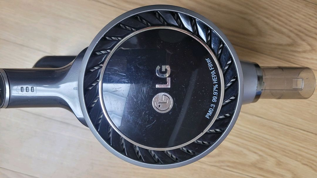 깨끗하게 세척한 LG 코드제로 무선 청소기(35분 연속동작) 이미지