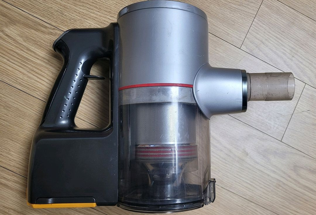 깨끗하게 세척한 LG 코드제로 무선 청소기(35분 연속동작) 이미지