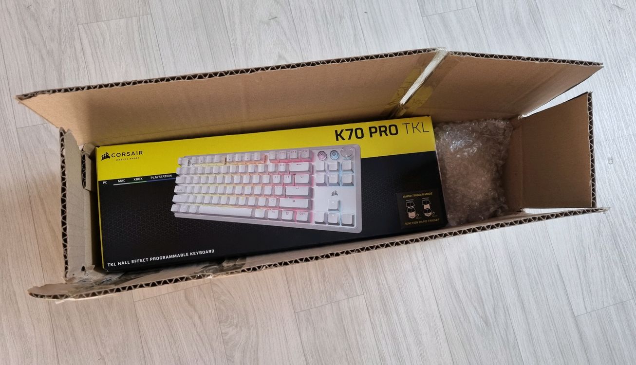 커세어 K70 PRO TKL MGX 자석축 키보드 팝니다 이미지