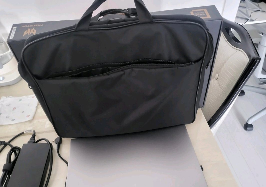 에이서 프레데터 트리톤 네오 16 RTX 4060 이미지