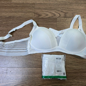 비비안 스킨핏 노와이어브라 85A / 팬티 100 이미지