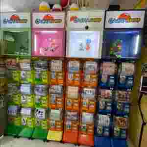 다양한 종류의 가챠머신 가챠샵 캡슐토이 뽑기기계 이미지