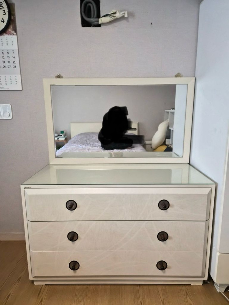 tv장, 화장대겸 서랍장 나눔 이미지