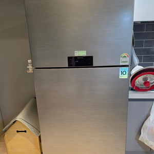 562L 대형 냉장고 딱 하루만 거래가능!! 위니아 fr-g568resk 이미지