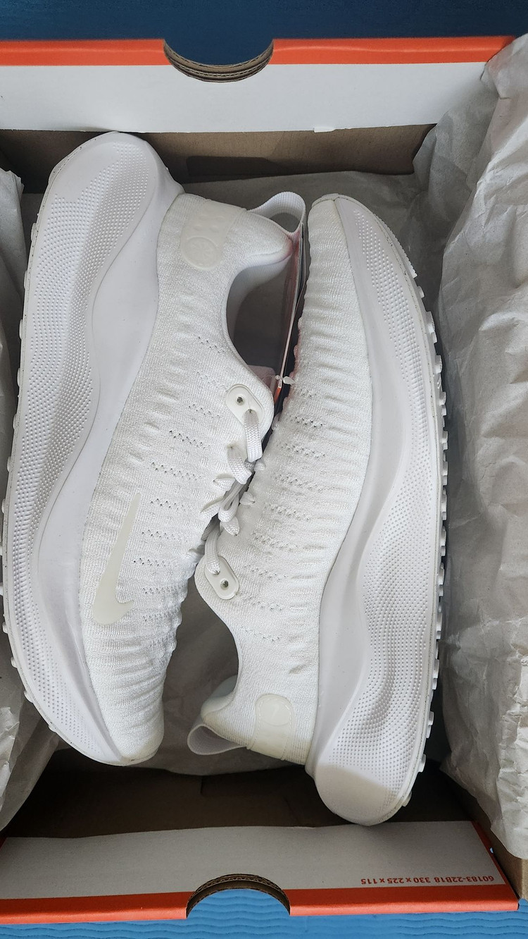 나이키 리액트 인피니티 런 4 DR2665-103 270 새상품 이미지