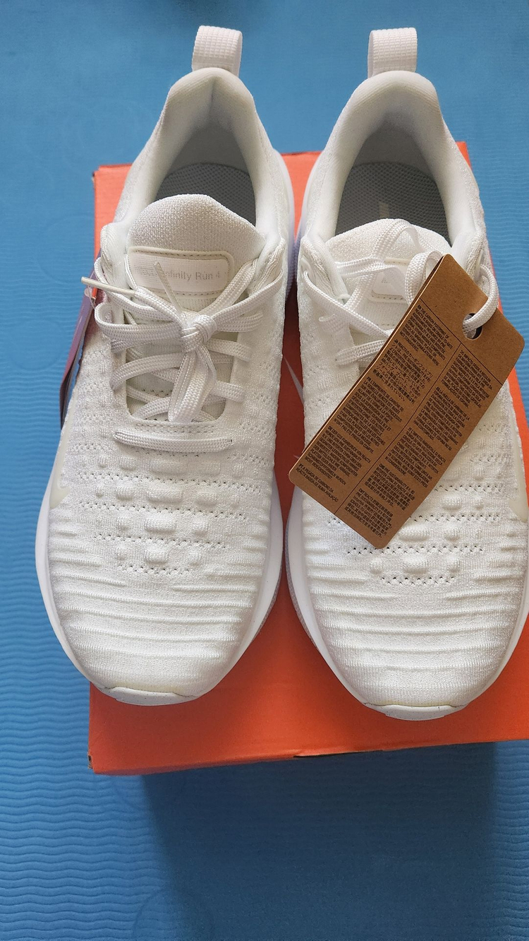 나이키 리액트 인피니티 런 4 DR2665-103 270 새상품 이미지